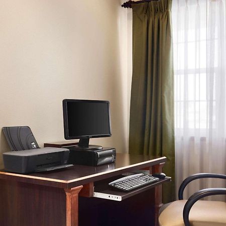 Country Inn & Suites By Radisson, Kearney, Ne Екстер'єр фото
