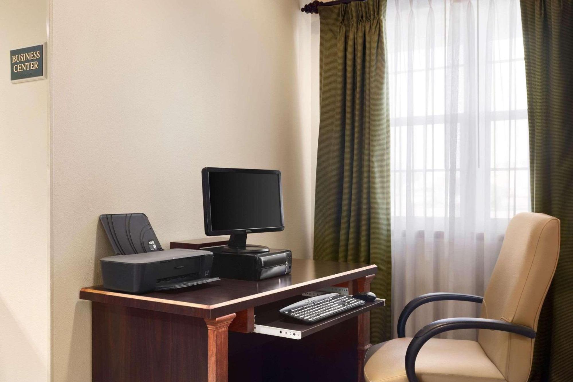 Country Inn & Suites By Radisson, Kearney, Ne Екстер'єр фото